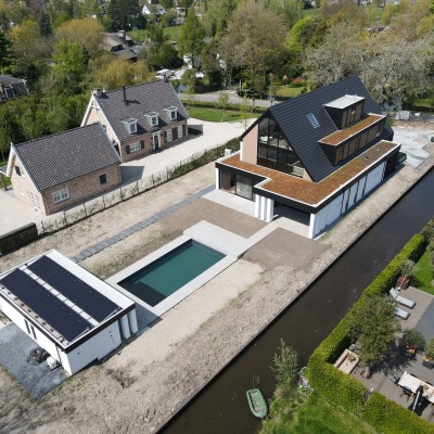 Luxe woning met poolhouse